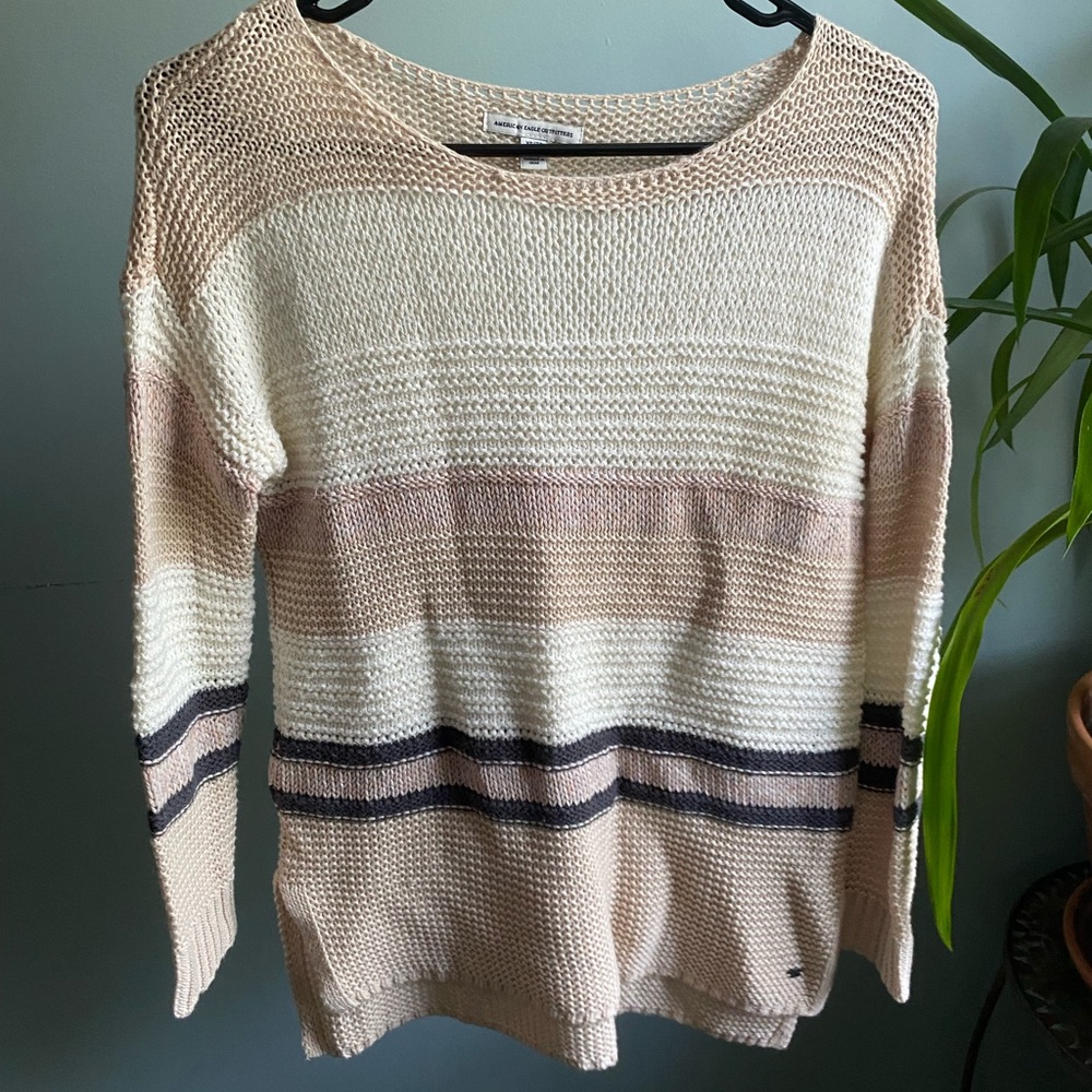 Neutral beach sweater